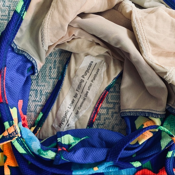 VTG vibrant one piece swimsuit - Picture 13 of 13